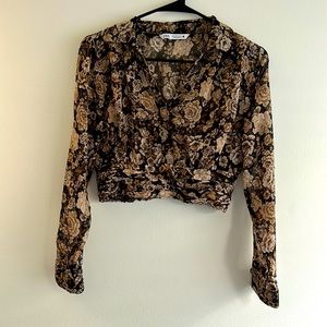 Zara Crop top. Size S